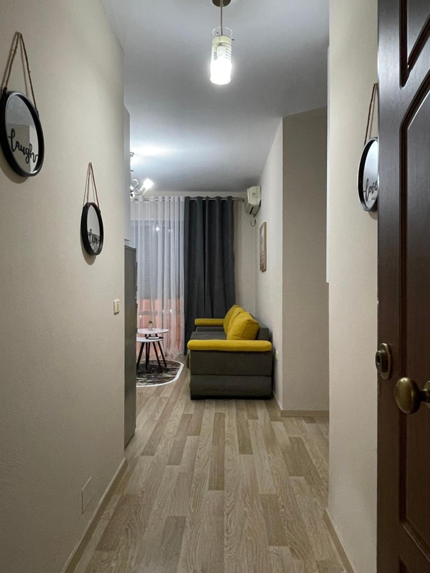 Comfort Center Apartamento Tirana